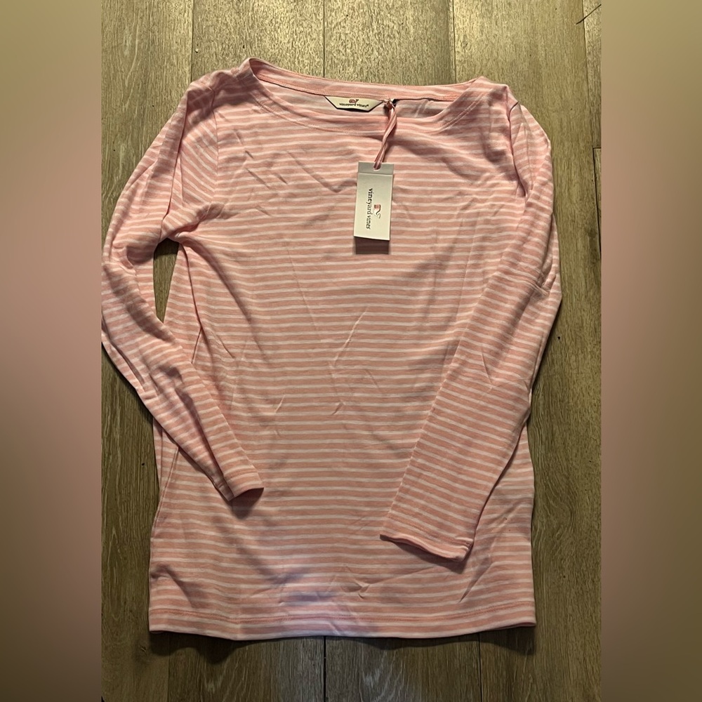 Womens Vineyard Vines Pink and White Striped Top Sz Medium NWT. - Picture 2 of 5